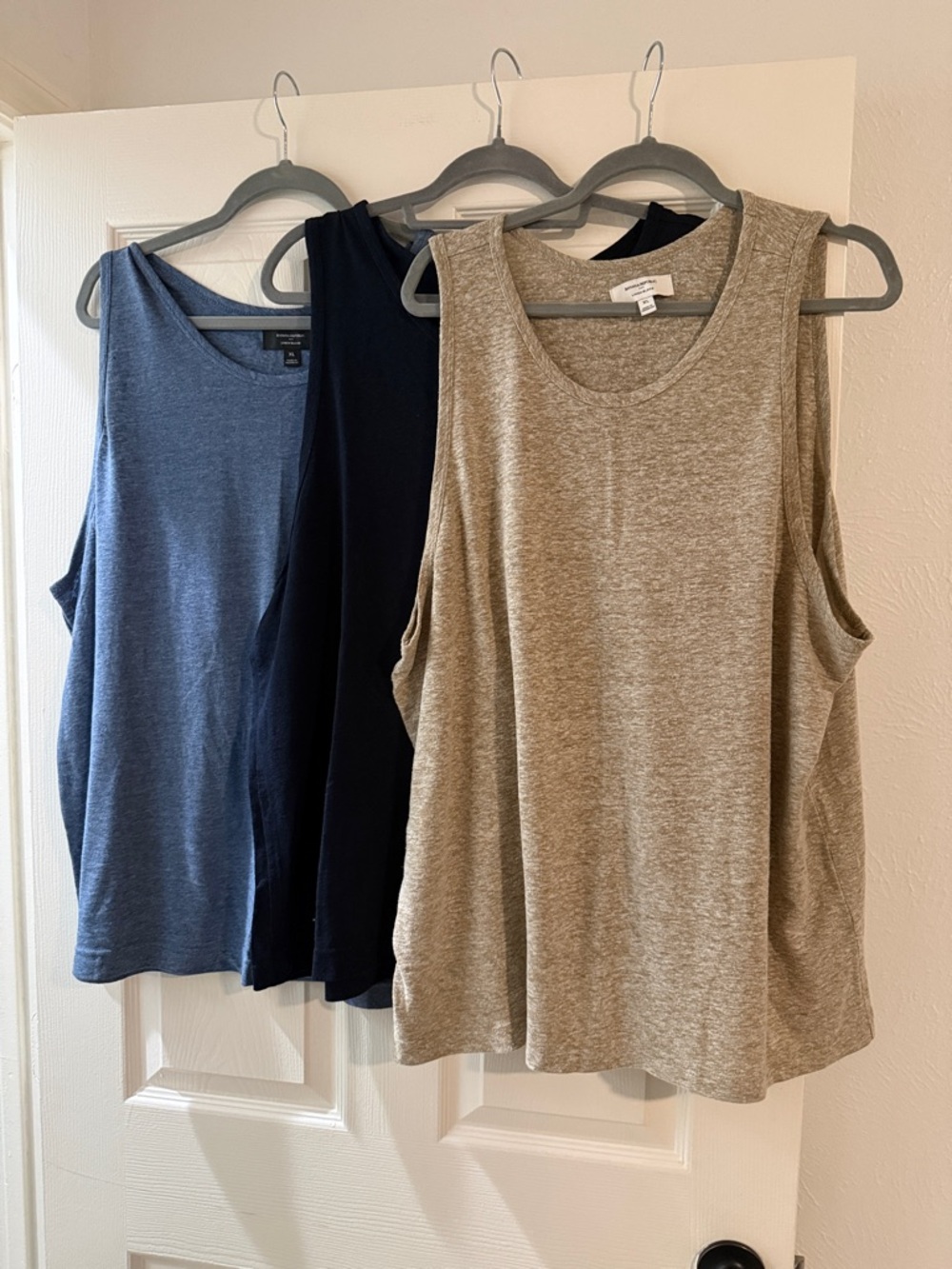 Banana Republic Men’s Linen Blend Tank Tops in Blue, Navy & Taupe